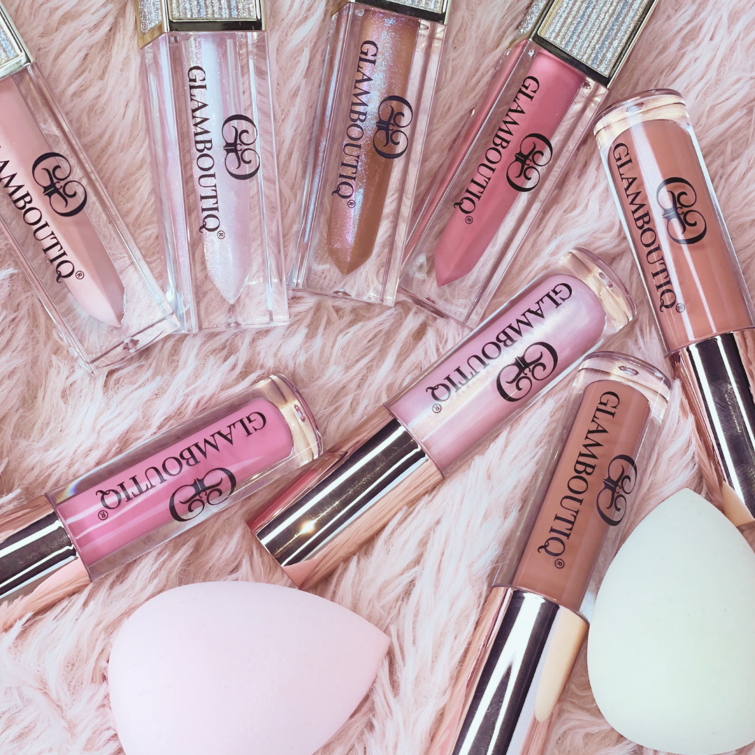 Lip plumper in a perfect Pout Perfection shade for irresistibly fuller lips