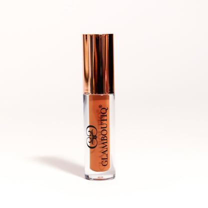 Lip plumper in a dazzling Diva Shine shade for a glossy, fuller look